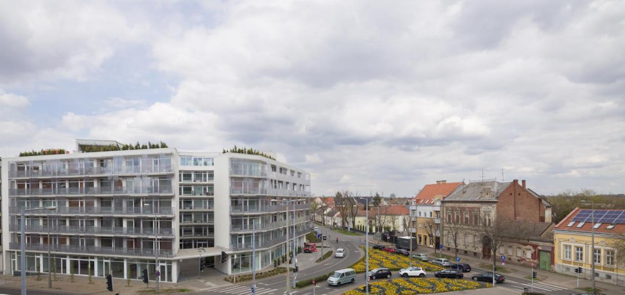 Parizs Garden Apartments Debrecen Exterior foto